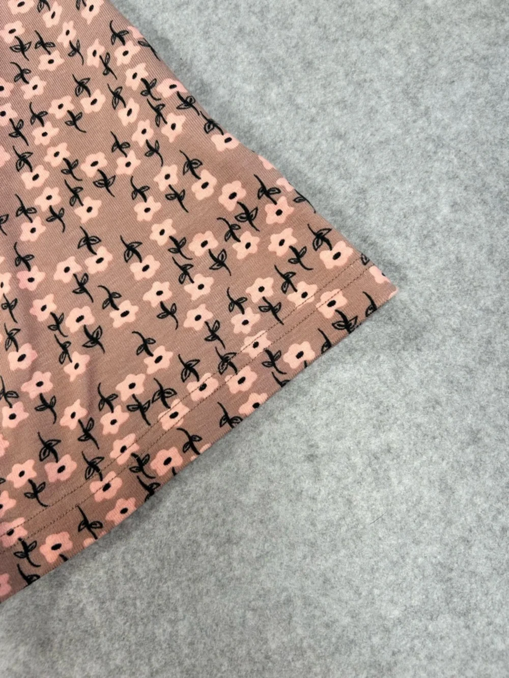 Hanna Andersson Brown Top with‎ Pink Floral Print